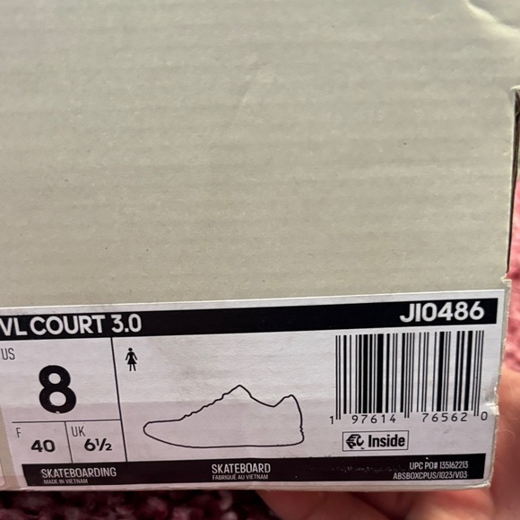 adidas Women's Green Suede Sneakers with White Stripes and Gum Sole - Picture 5 of 5